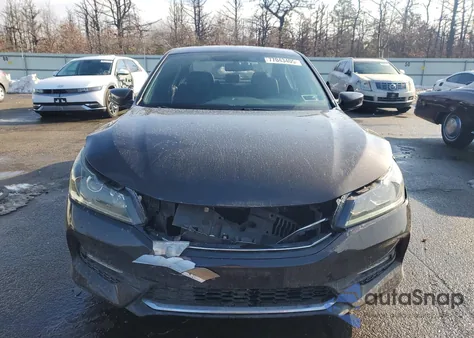 2016 Honda Accord Sport z USA, uszkodzony, nr VIN 1HGCR2F57GA079769